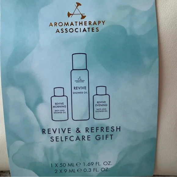 AROMATHERAPY ASSOCIATES Travel Sample Kit - Picture 3 of 6